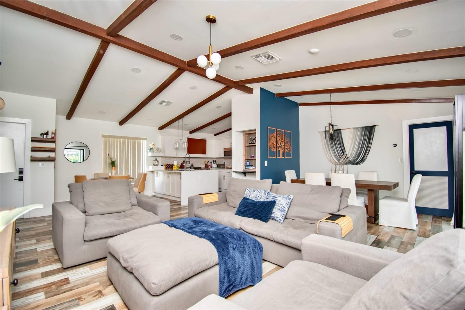 6557 Country Wood Way — photo 9