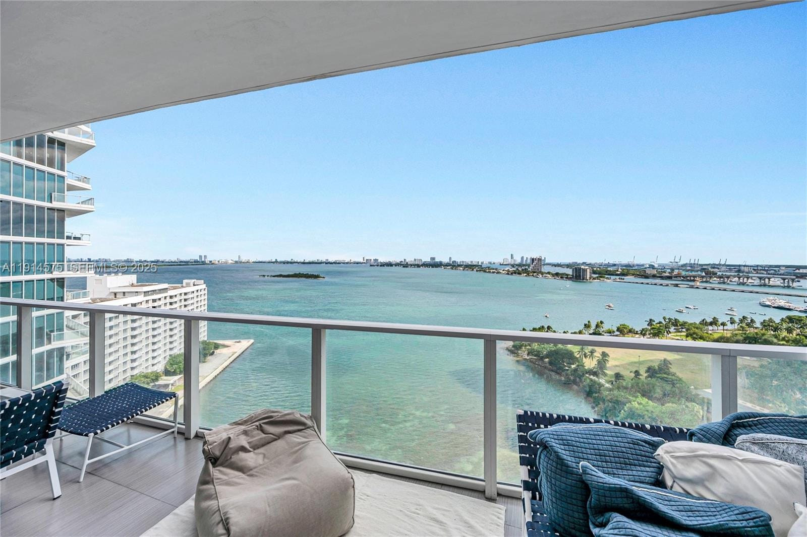 2020 N Bayshore Drive 1906 — photo 11