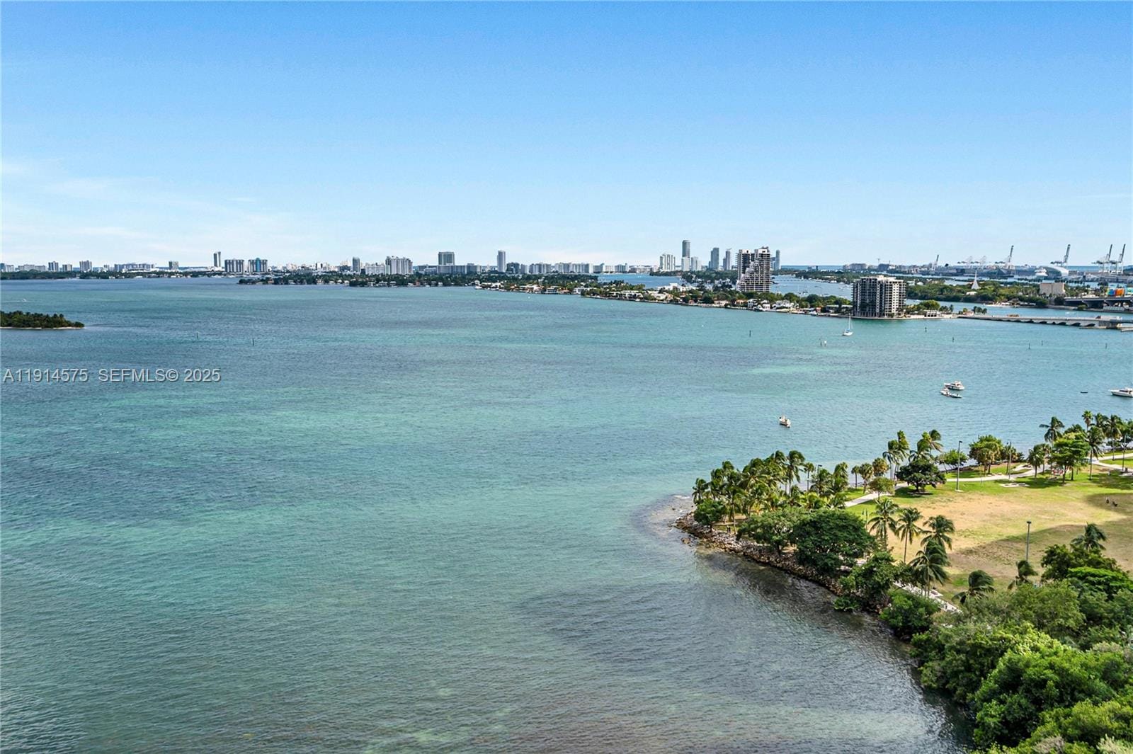 2020 N Bayshore Drive 1906 — photo 12