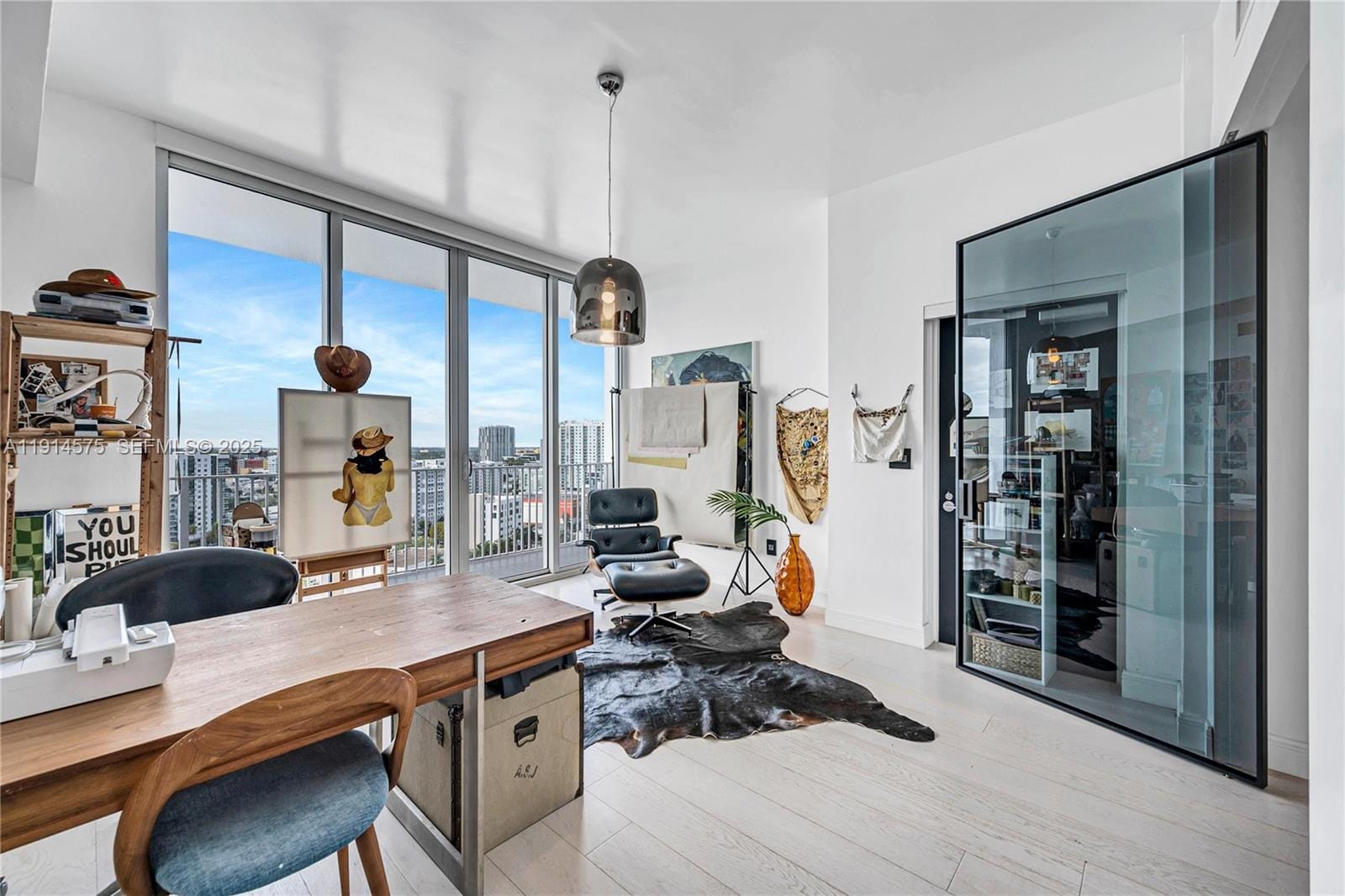 2020 N Bayshore Drive 1906 — photo 10