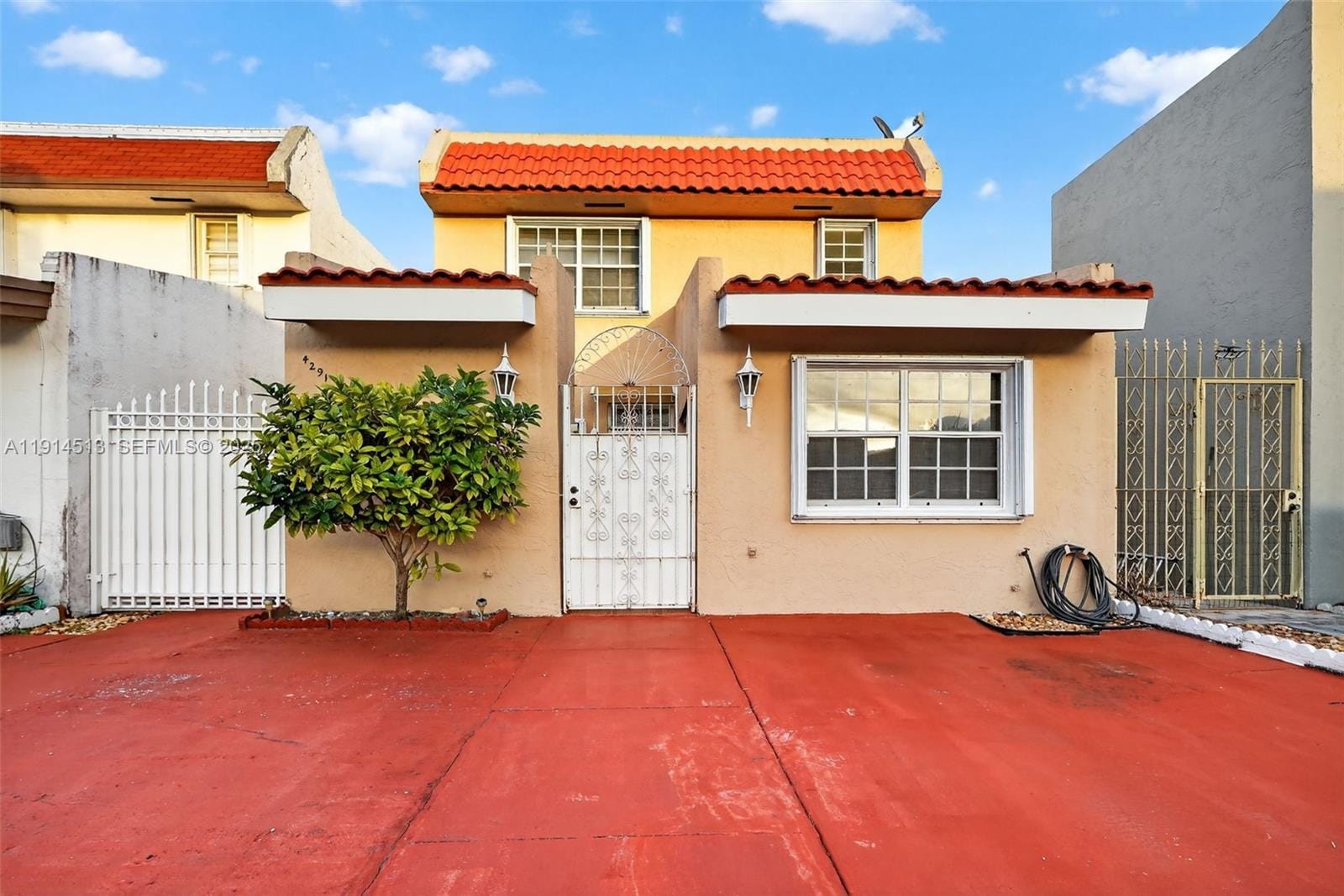 4291 W 10th Court, Hialeah, FL 33012