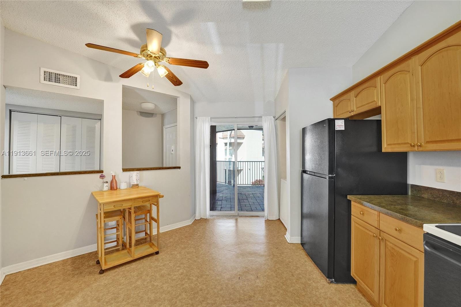 7331 S Devon Drive 215, Tamarac, FL 33321 photo 11