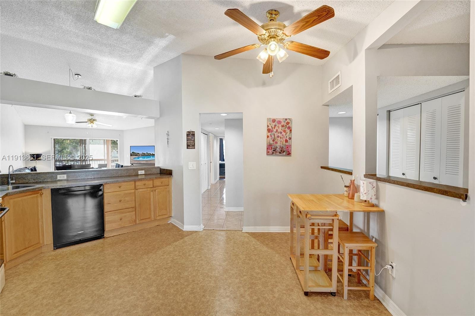 7331 S Devon Drive 215, Tamarac, FL 33321 photo 9