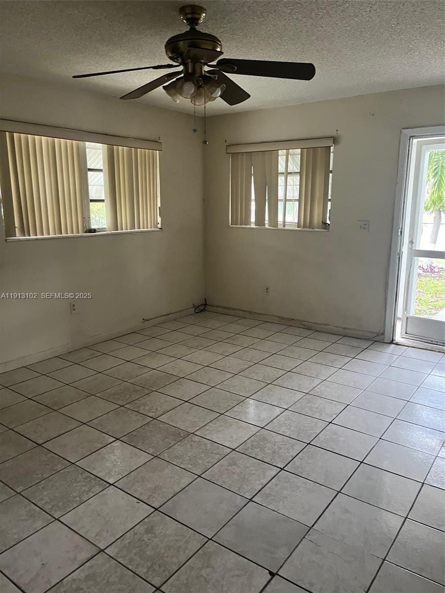4620 SW 26th Street — photo 2