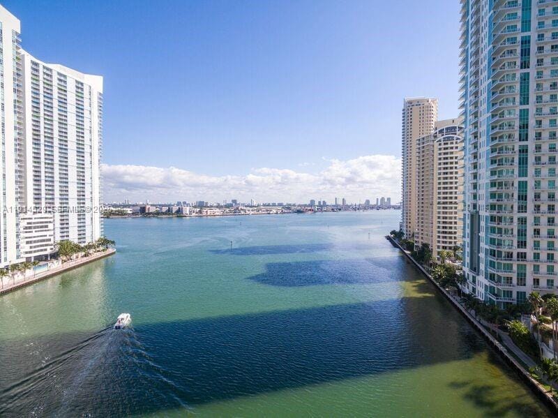 901 Brickell Key Boulevard 906, Miami, FL 33131 photo 5