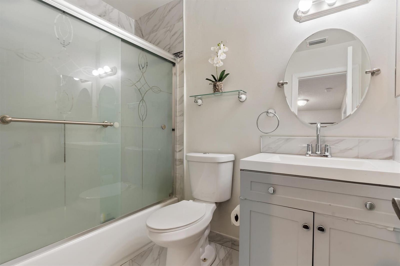 219 San Remo Boulevard 219 — photo 7