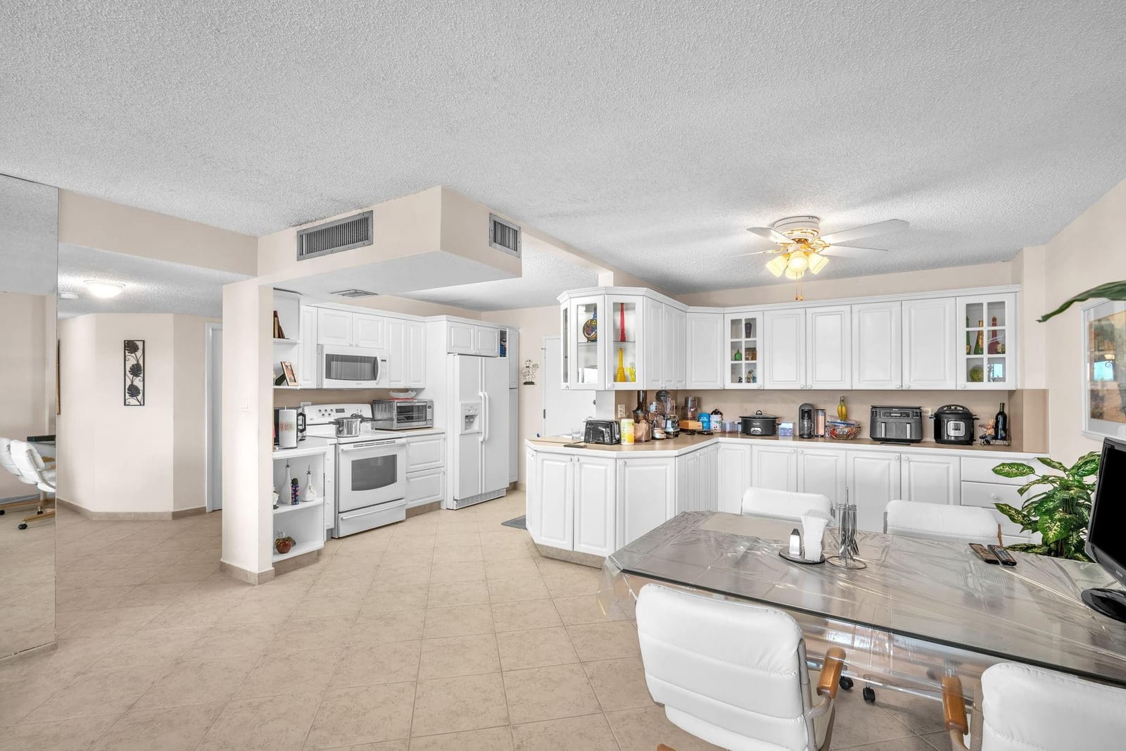 800 NE 195th Street 601, Miami, FL 33179 photo 15