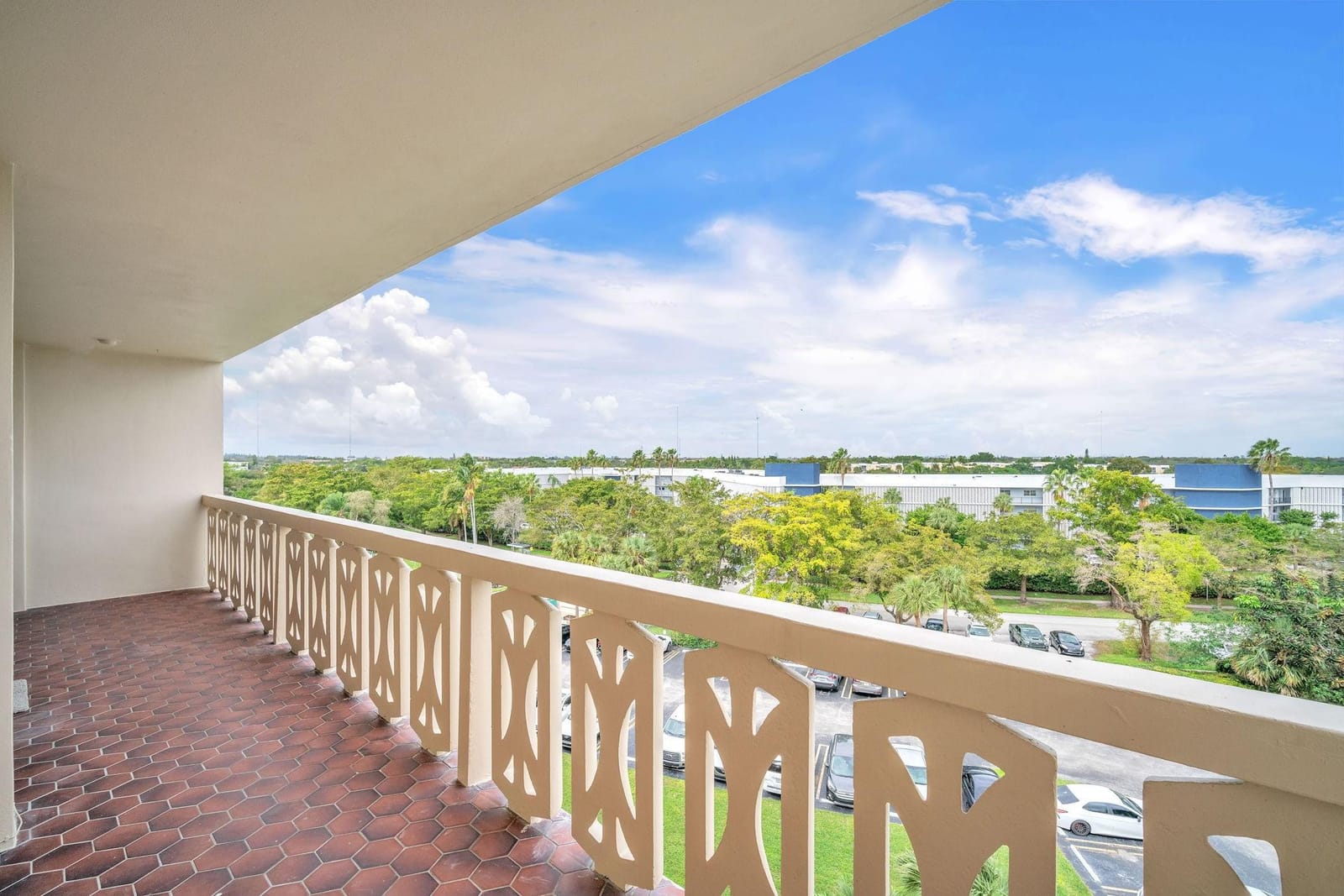 800 NE 195th Street 601, Miami, FL 33179 photo 25
