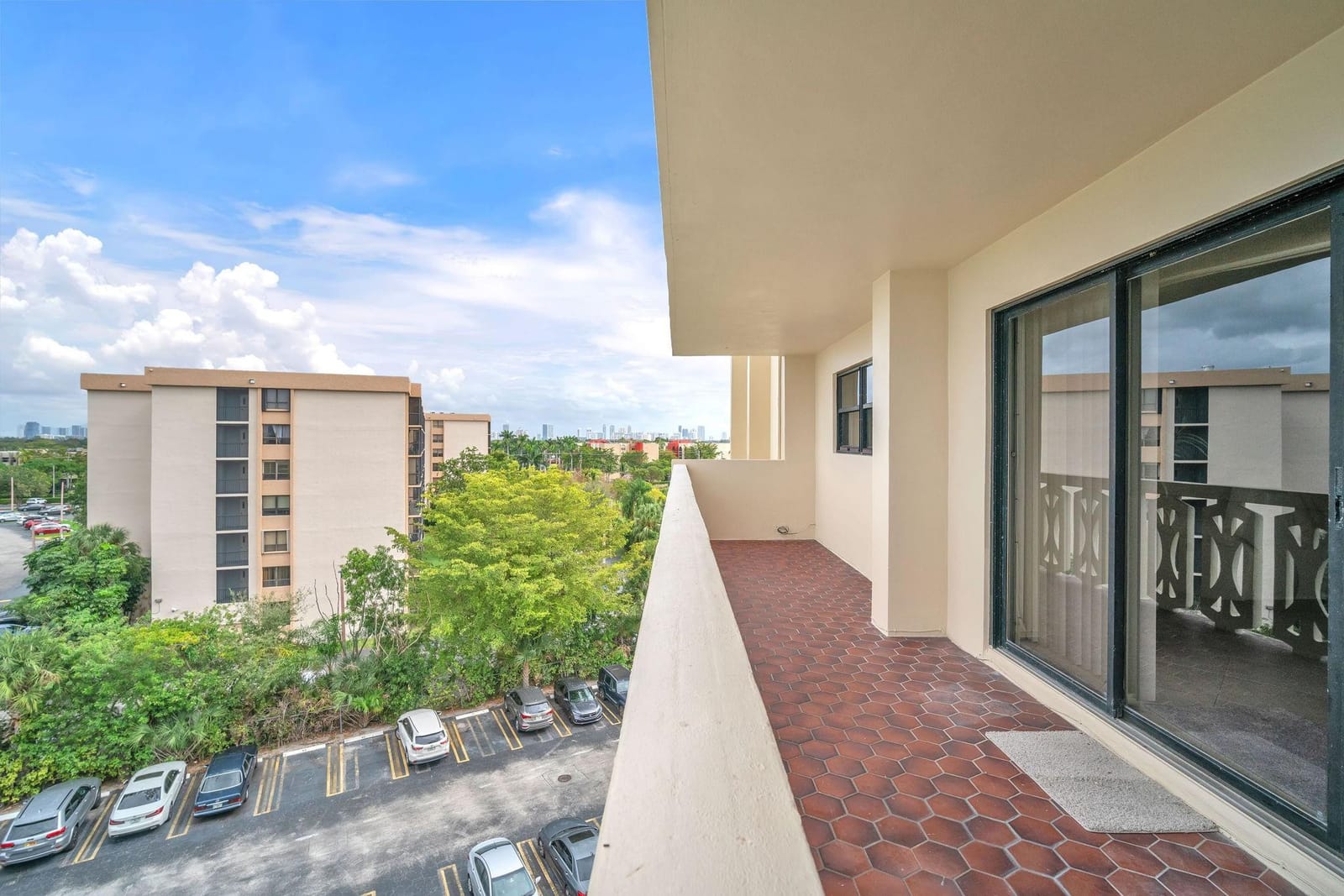 800 NE 195th Street 601, Miami, FL 33179 photo 28