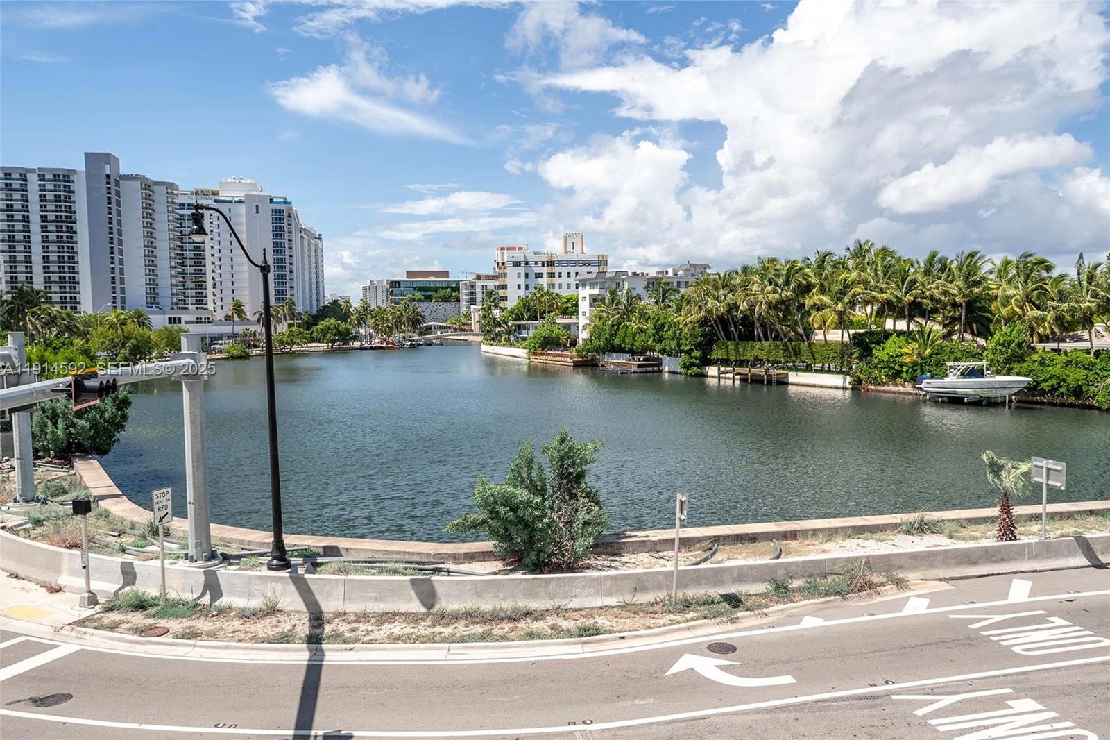 2600 Collins Avenue 308, Miami Beach, FL 33140, Miami Beach