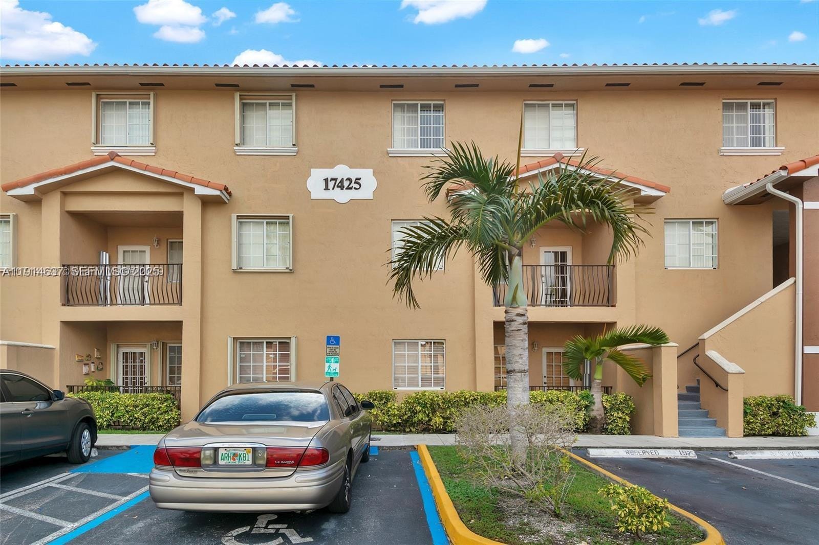 17425 NW 75th Place 106, Hialeah, FL 33015 photo 1