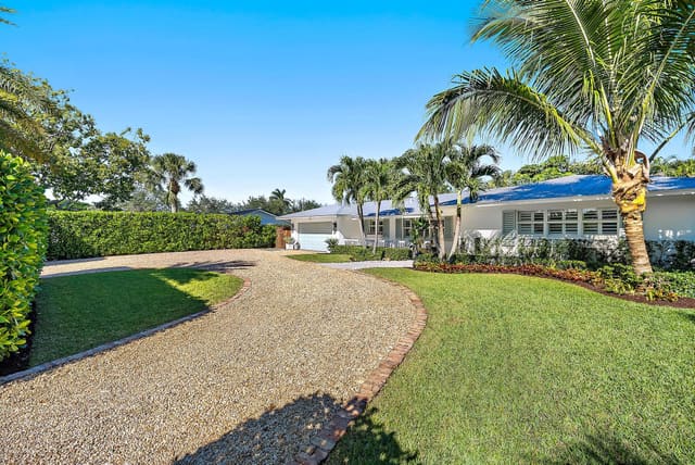 4967 Bimini Road, sold in Bermuda Terrace, Tequesta, FL