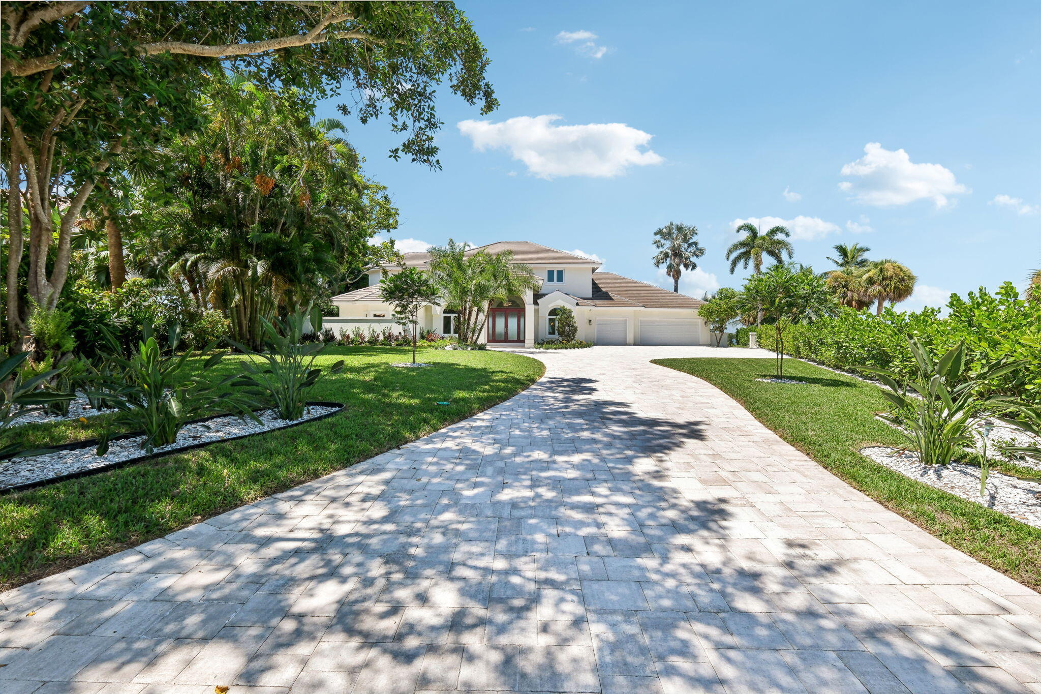 526 Point Lane, Vero Beach, FL 32963 photo 4