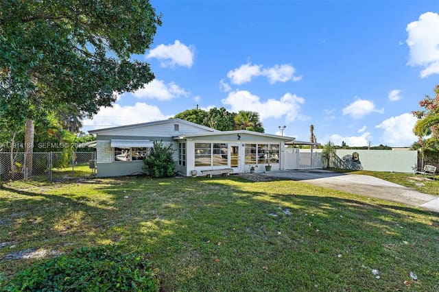 1624 NE Orion Street, sold in Jensen Highlands, Jensen Beach, FL