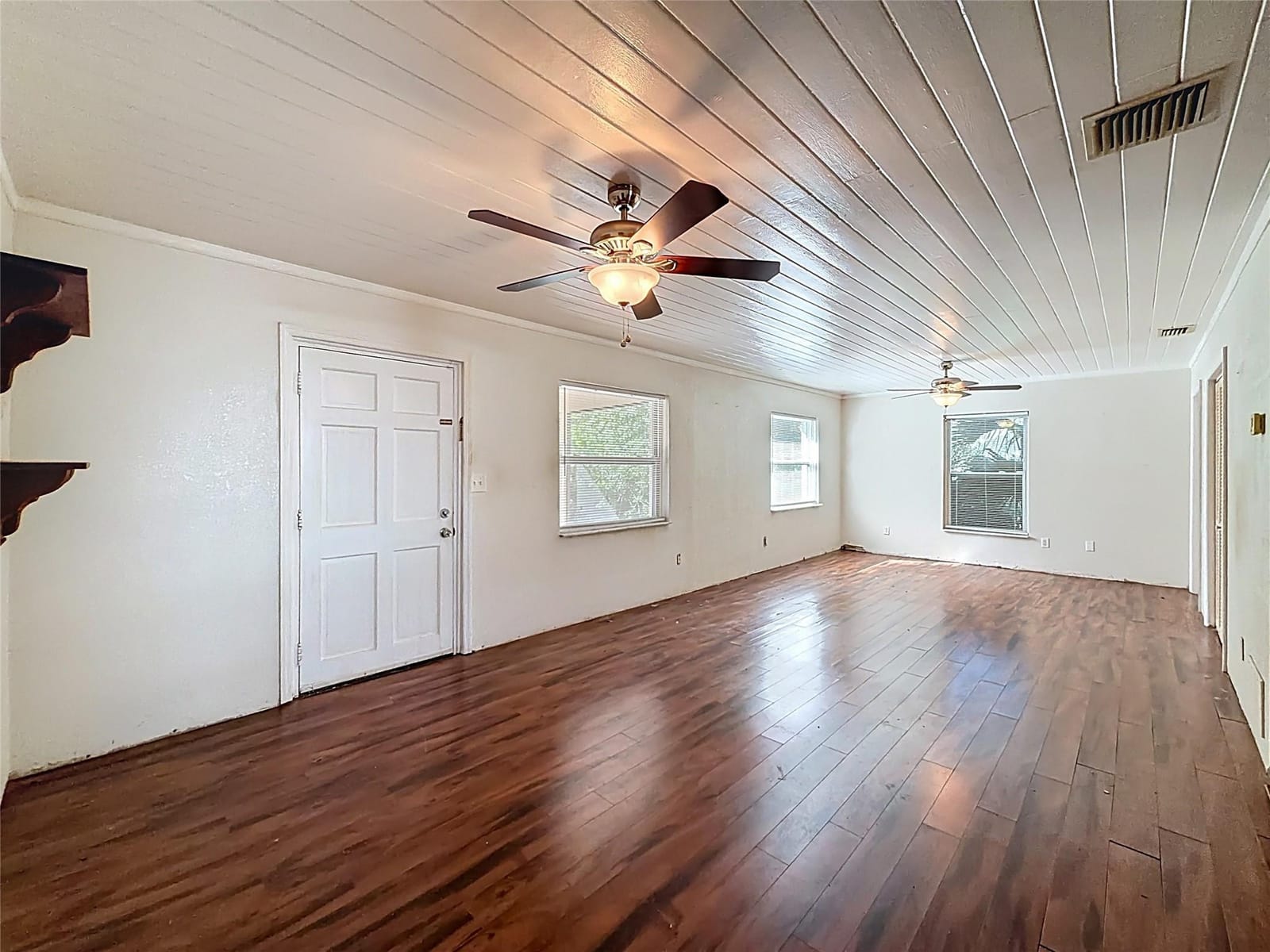 1402 Bradley Street — photo 12