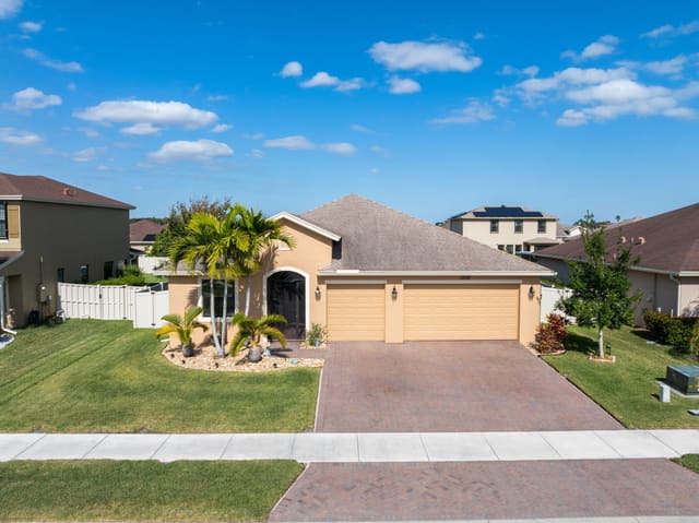 10022 W Verona Circle, sold in Verona Trace Sub & The Villas At Verona Trace, Vero Beach, FL