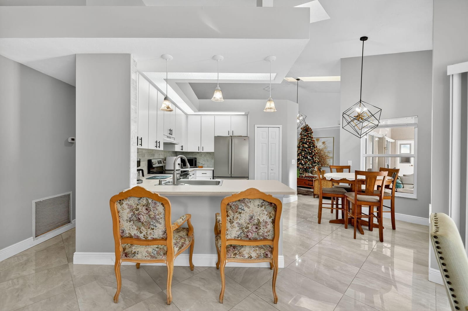 408 SW Sycamore Cove, Port St. Lucie, FL 34986 photo 9
