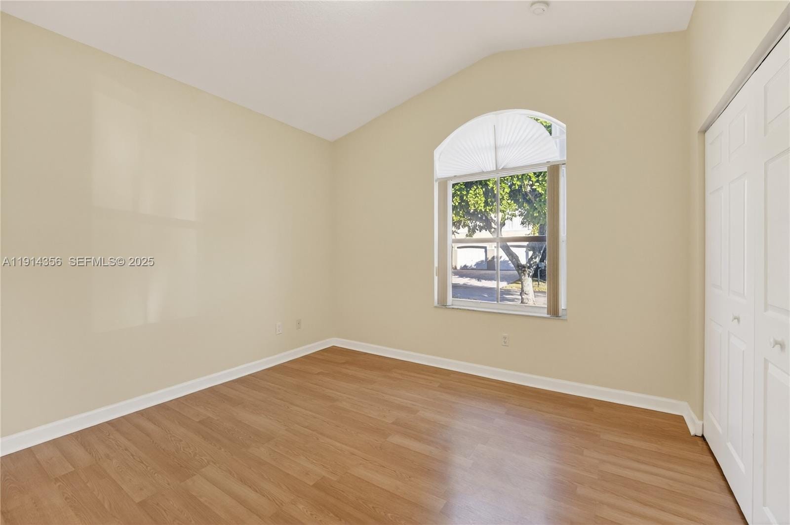 9518 NW 47th Terrace — photo 12
