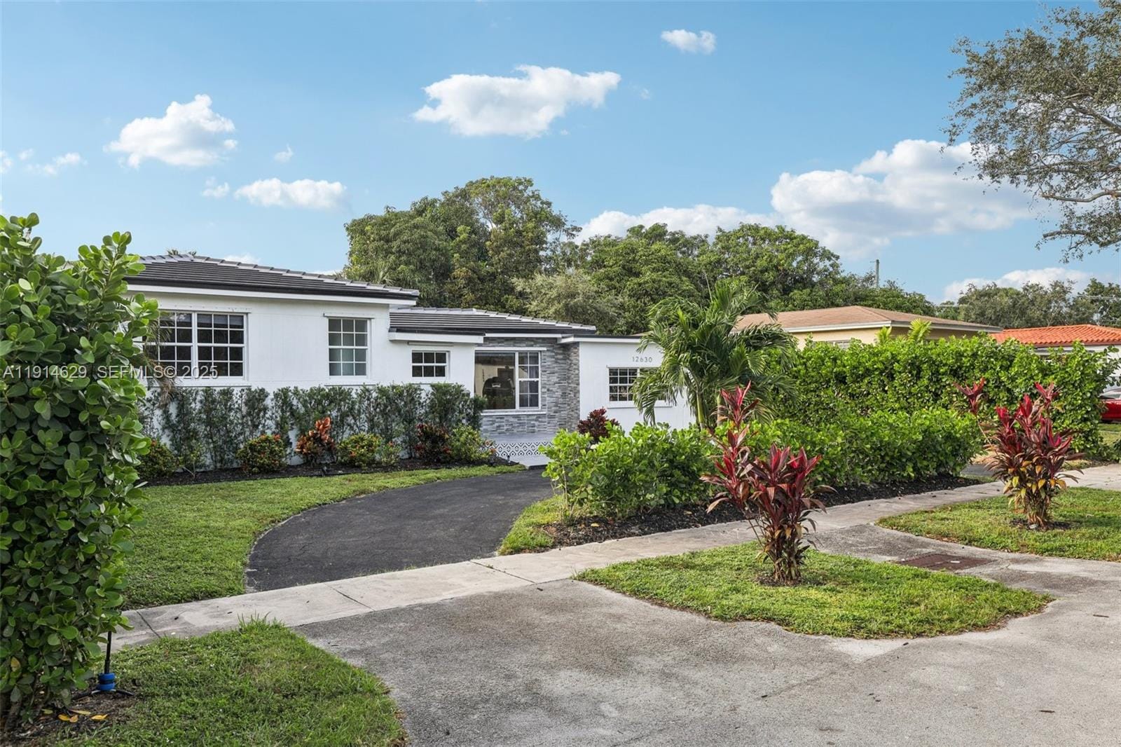 12630 NE Miami Place, North Miami, FL 33161 photo 4