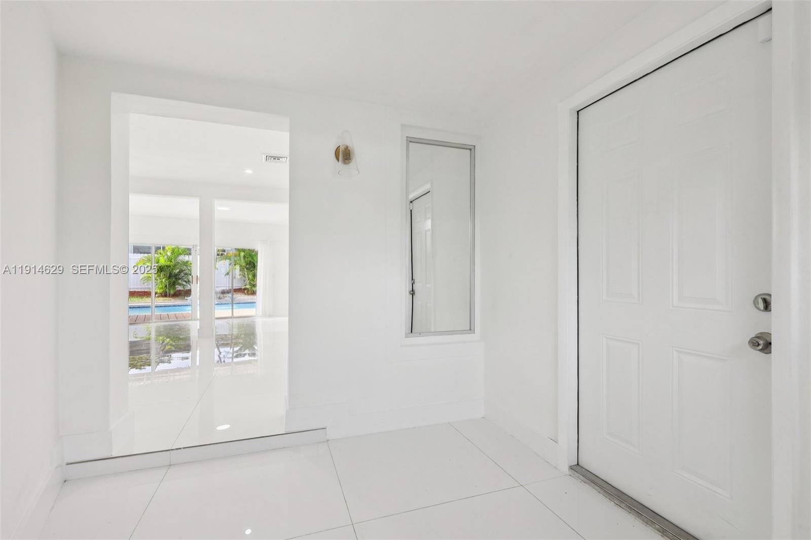 12630 NE Miami Place, North Miami, FL 33161 photo 10