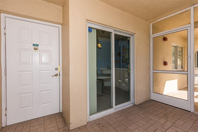 9539 W Weldon Circle F-201, Tamarac, FL 33321