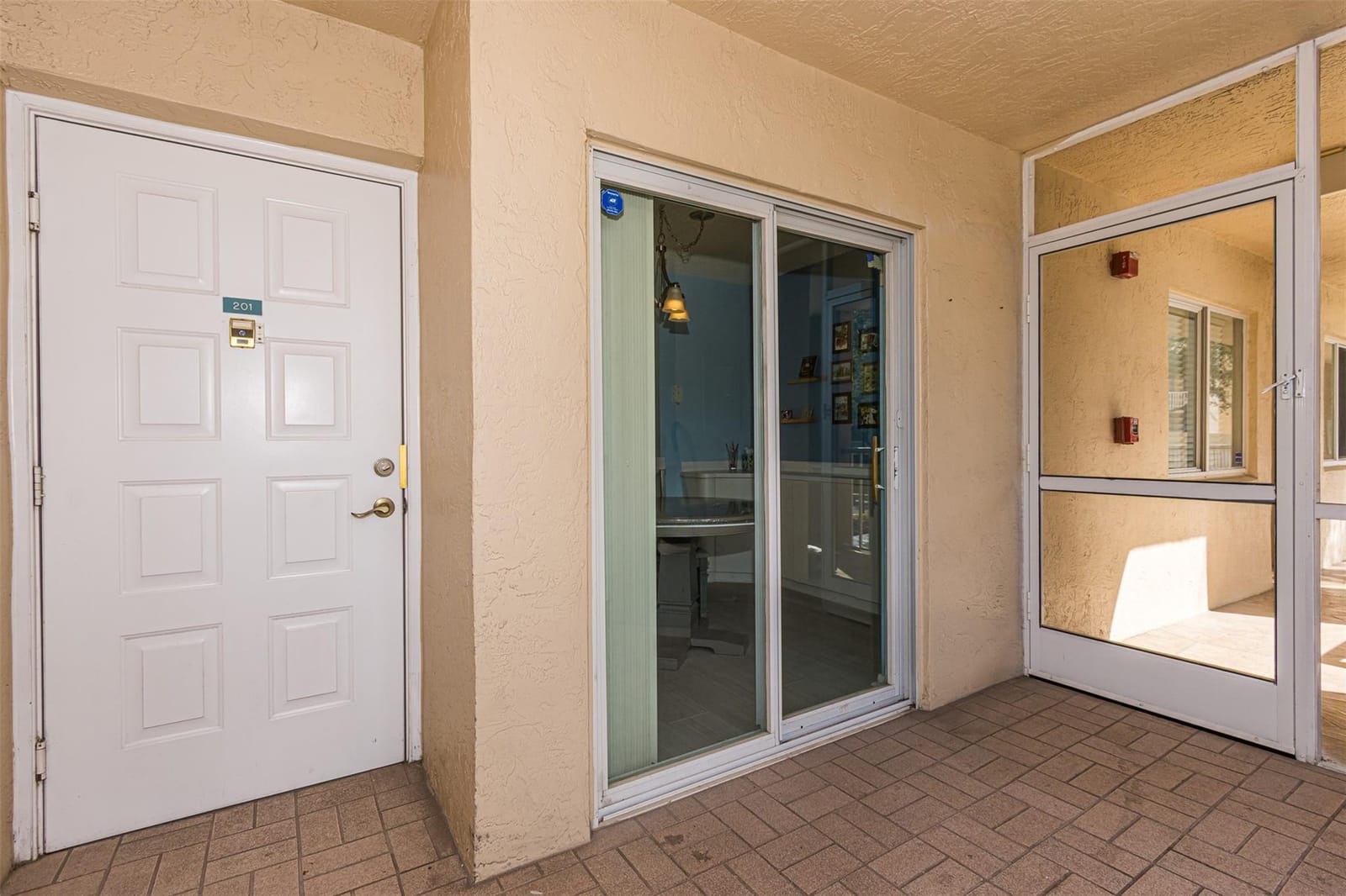 9539 W Weldon Circle F-201, Tamarac, FL 33321