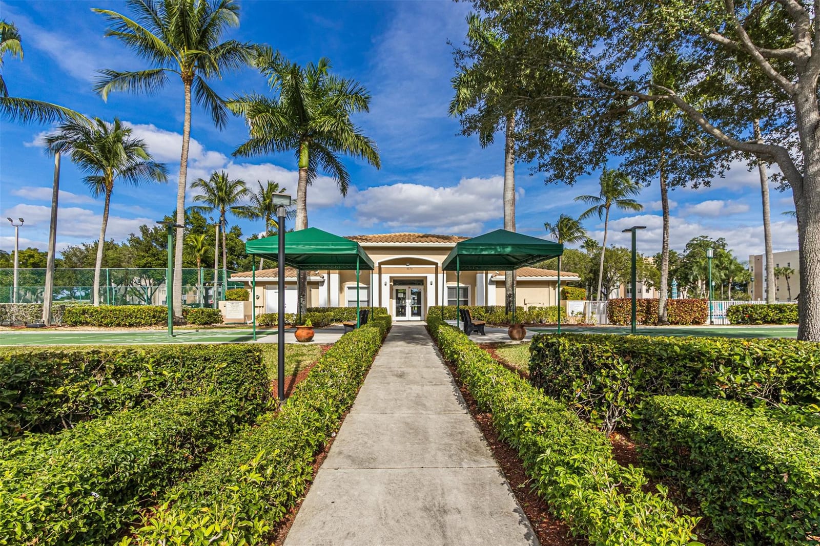 9539 W Weldon Circle F-201, Tamarac, FL 33321 photo 25
