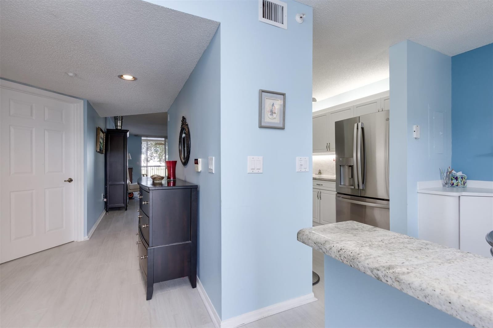 9539 W Weldon Circle F-201 — photo 7