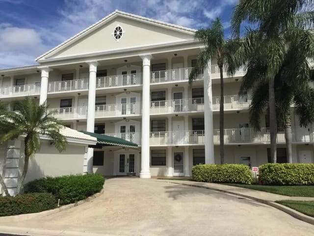6049 Balboa Circle 202, Whitehall Condo At Camino Real, Boca Raton, FL