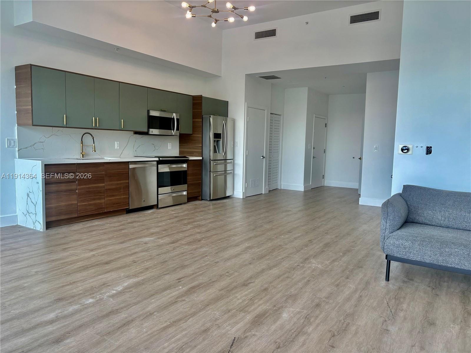 1800 N Bayshore Drive 306 — photo 11