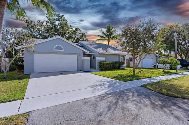 3240 NW 106th Avenue, sold in Welleby S W Quadrant, Sunrise, FL