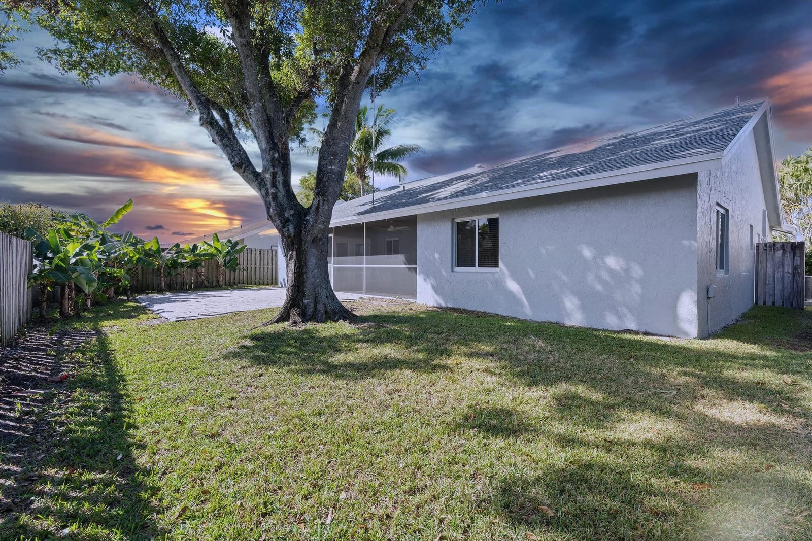 3240 NW 106th Avenue, Sunrise, FL 33351 photo 3