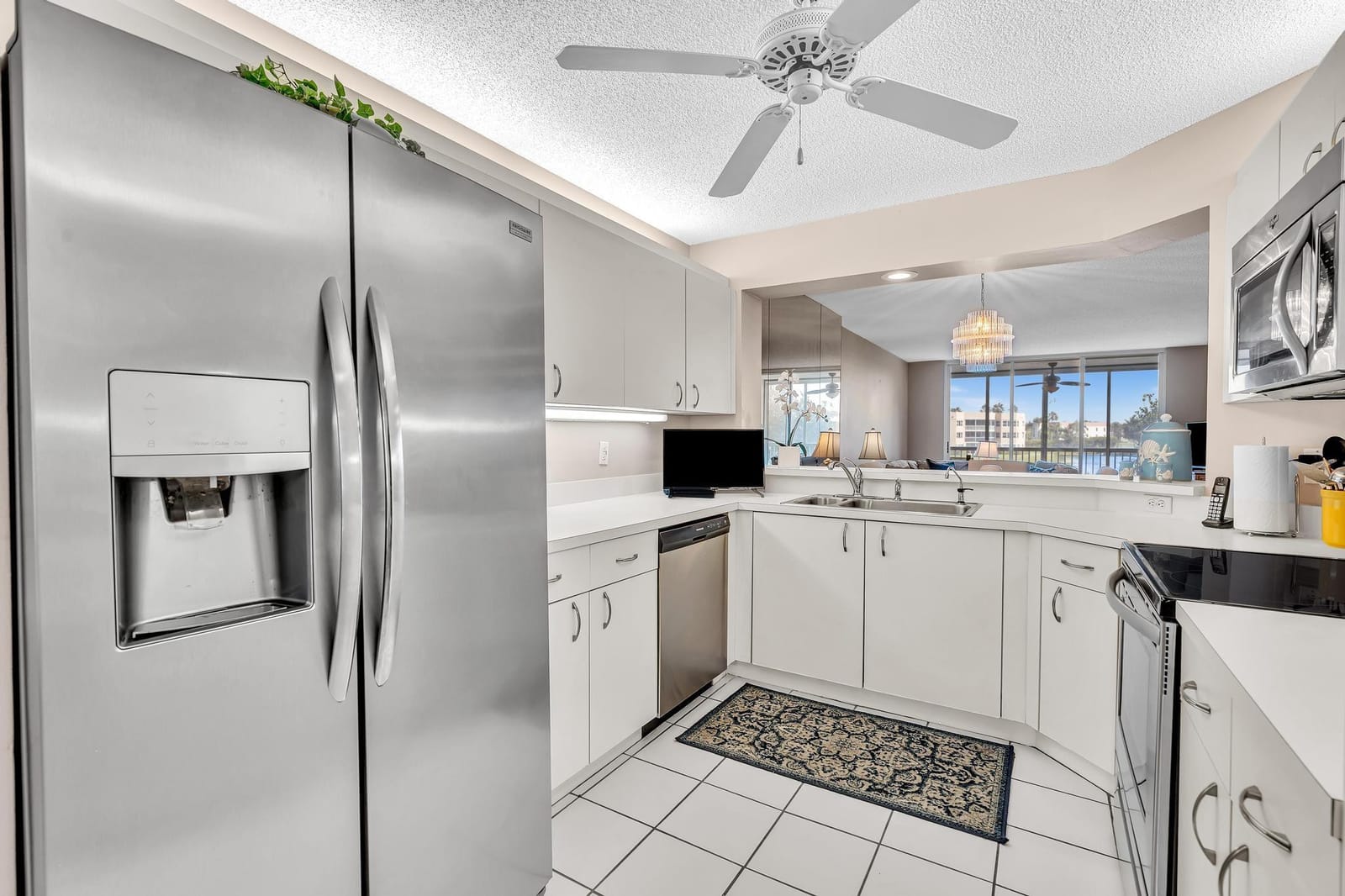 7512 N Devon Drive 210, Tamarac, FL 33321 photo 4