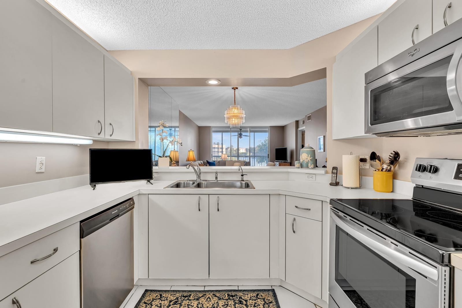 7512 N Devon Drive 210, Tamarac, FL 33321 photo 5