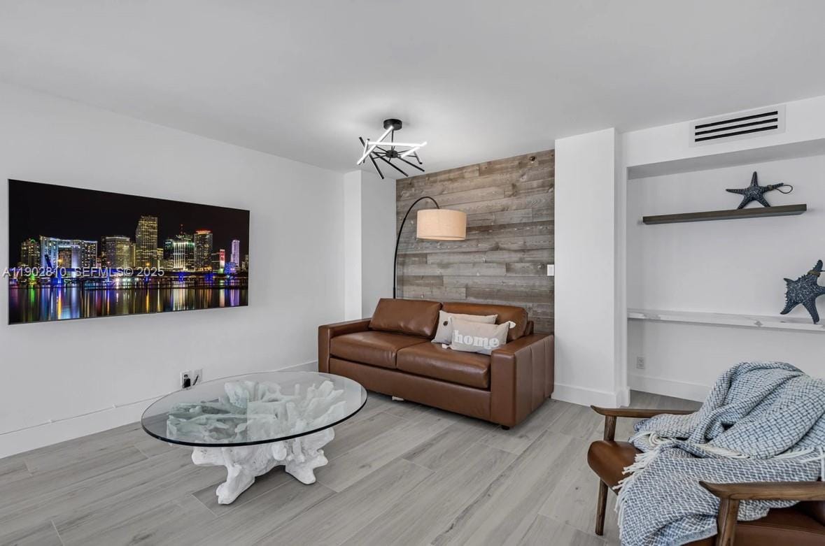 2555 Collins Avenue 2200, Miami Beach, FL 33140 photo 17