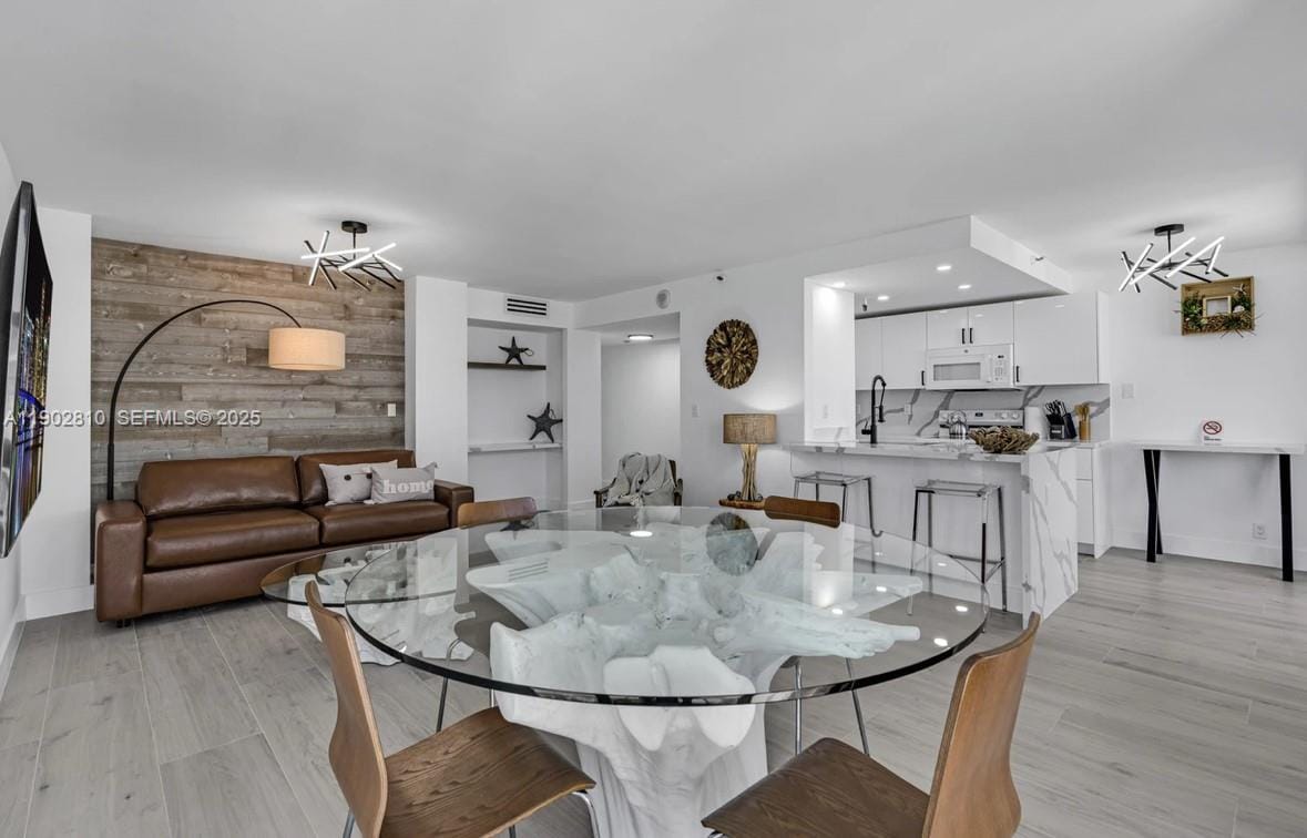 2555 Collins Avenue 2200, Miami Beach, FL 33140 photo 18