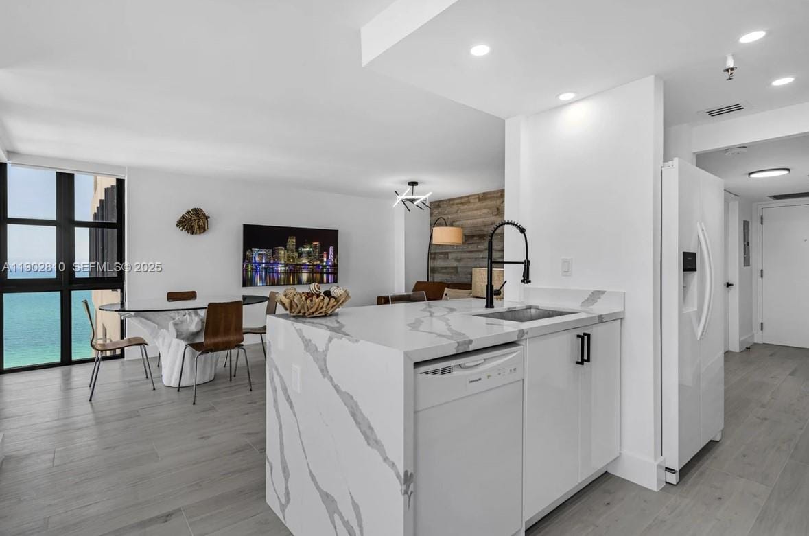 2555 Collins Avenue 2200, Miami Beach, FL 33140 photo 21