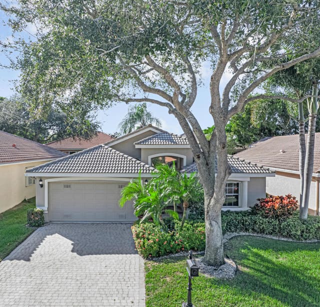 13845 Via Tivoli, sold in Huntington Walk 1, Delray Beach, FL