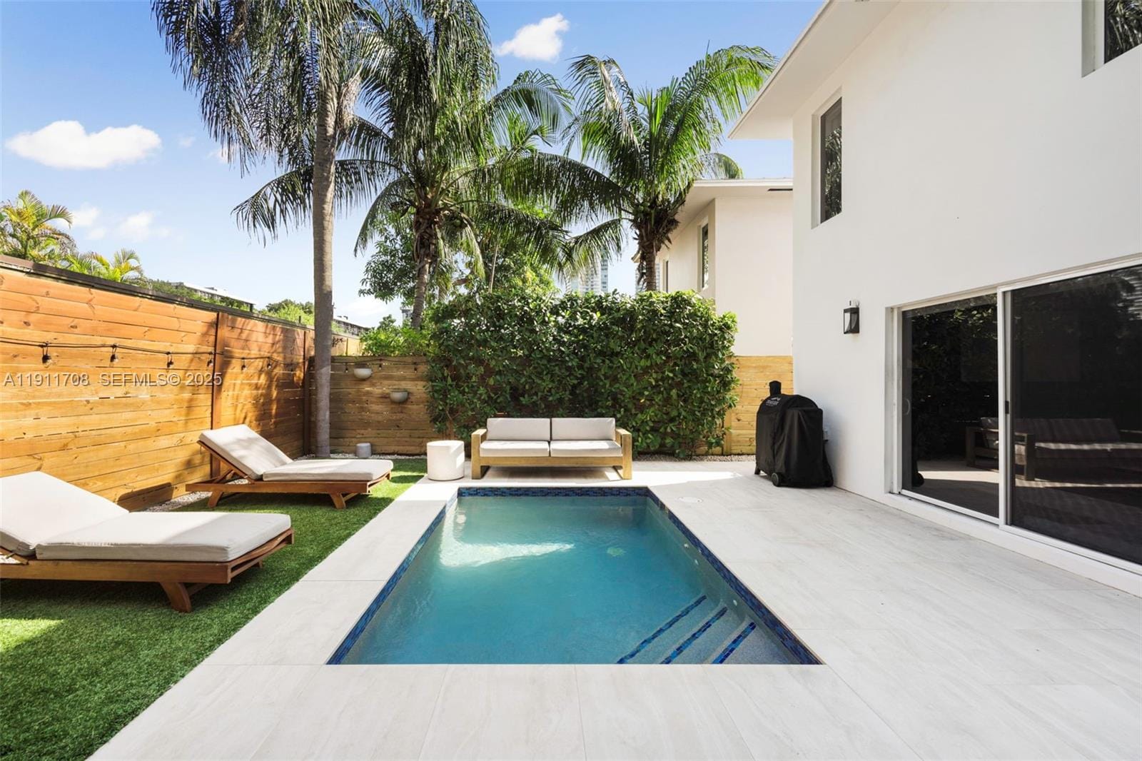 47 SW 21st Road, Miami, FL 33129 photo 3