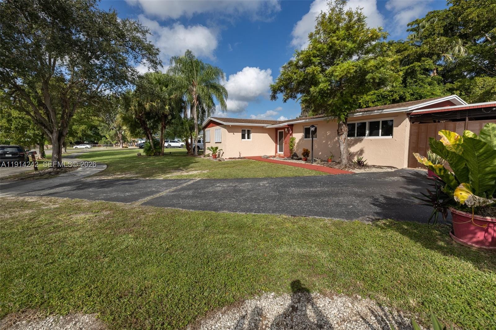 4 bedroom home for sale at 16305 276th, Homestead, FL 33031 — $629,900