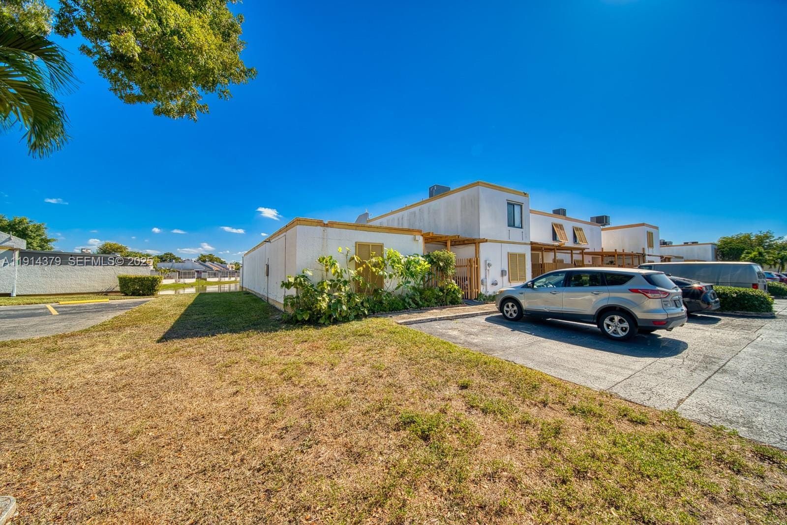 1207 SW 131st Place W Circle, Miami, FL 33184 photo 3