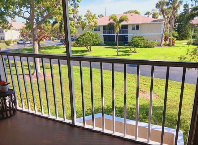 1537 SE Royal Green Circle E #202, sold in Midport Place Ii, A Condominium, Port St Lucie, FL