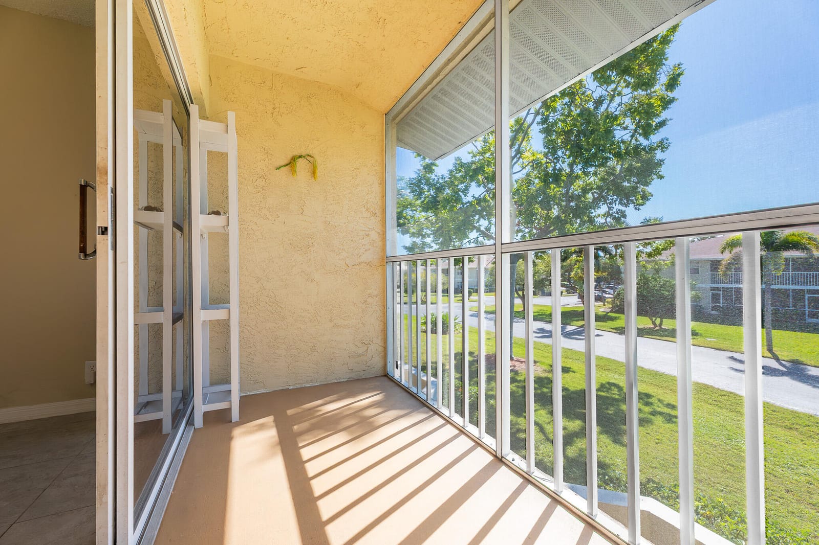 1537 SE Royal Green Circle E #202, Port St. Lucie, FL 34952 photo 2