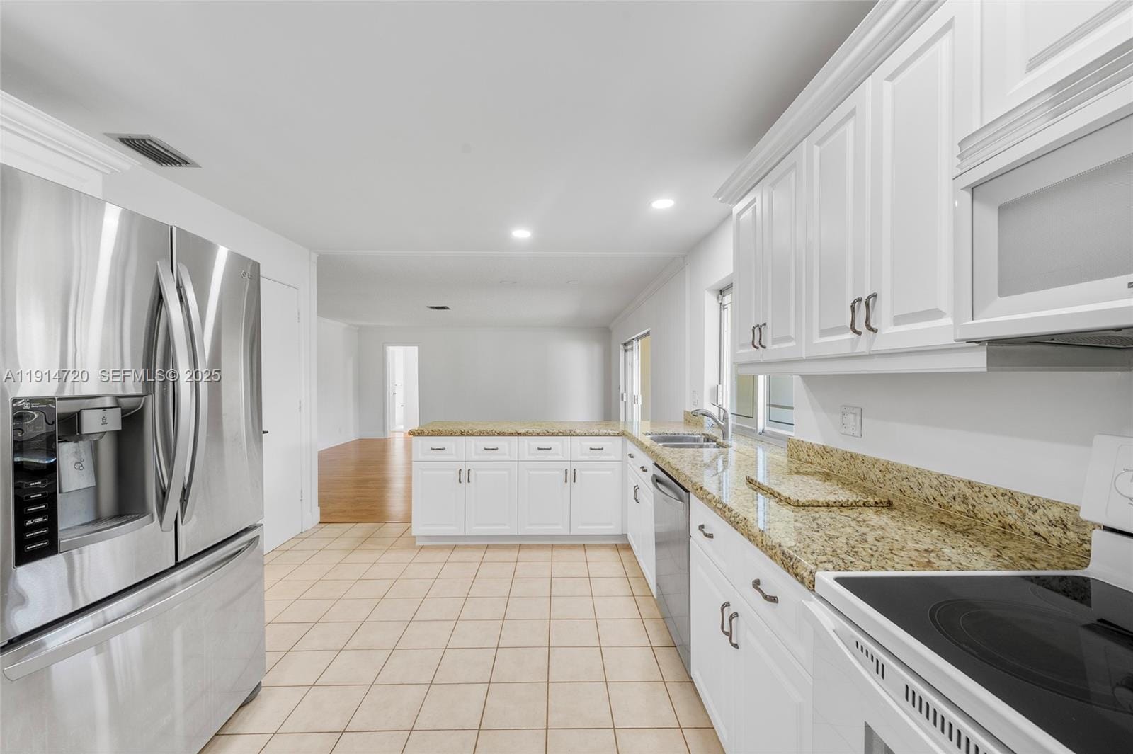 1561 SW 72nd Avenue, Plantation, FL 33317 photo 13
