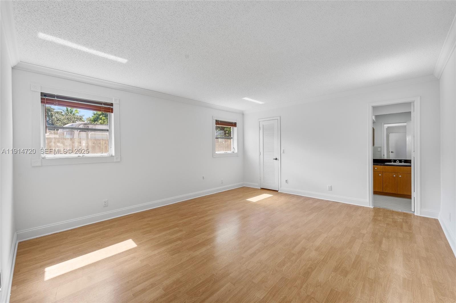 1561 SW 72nd Avenue, Plantation, FL 33317 photo 23