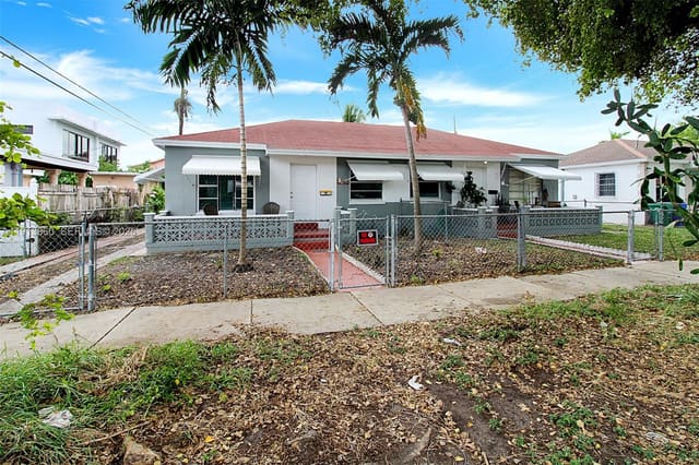 3462 SW 27th Street, Miami, FL 33133