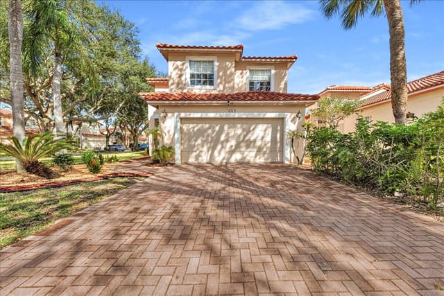 6379 NW 38th Drive, sold in Turtle Run, Coral Springs, FL