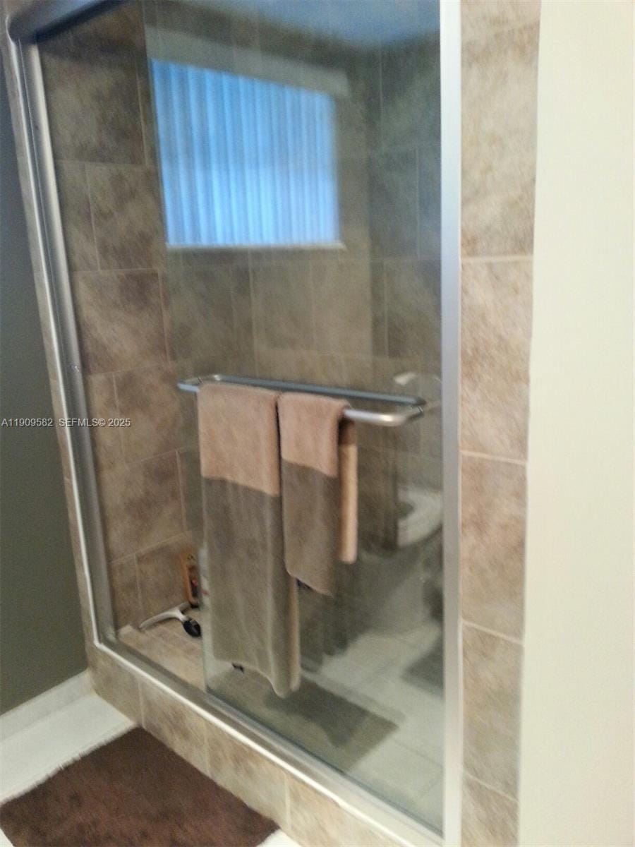 1770 NE 191st Street 206-1 — photo 6