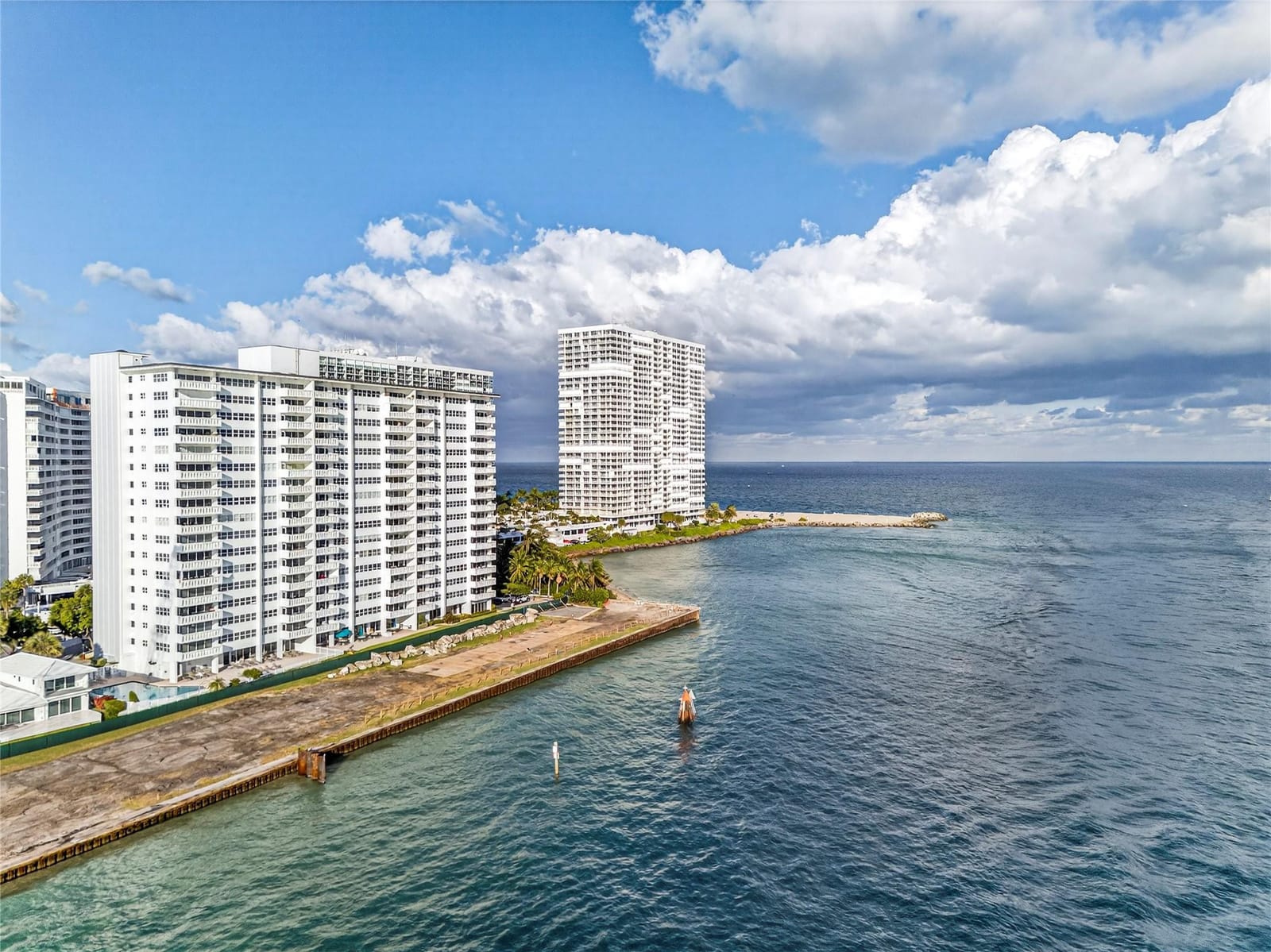2100 S Ocean Drive 11-L — photo 2