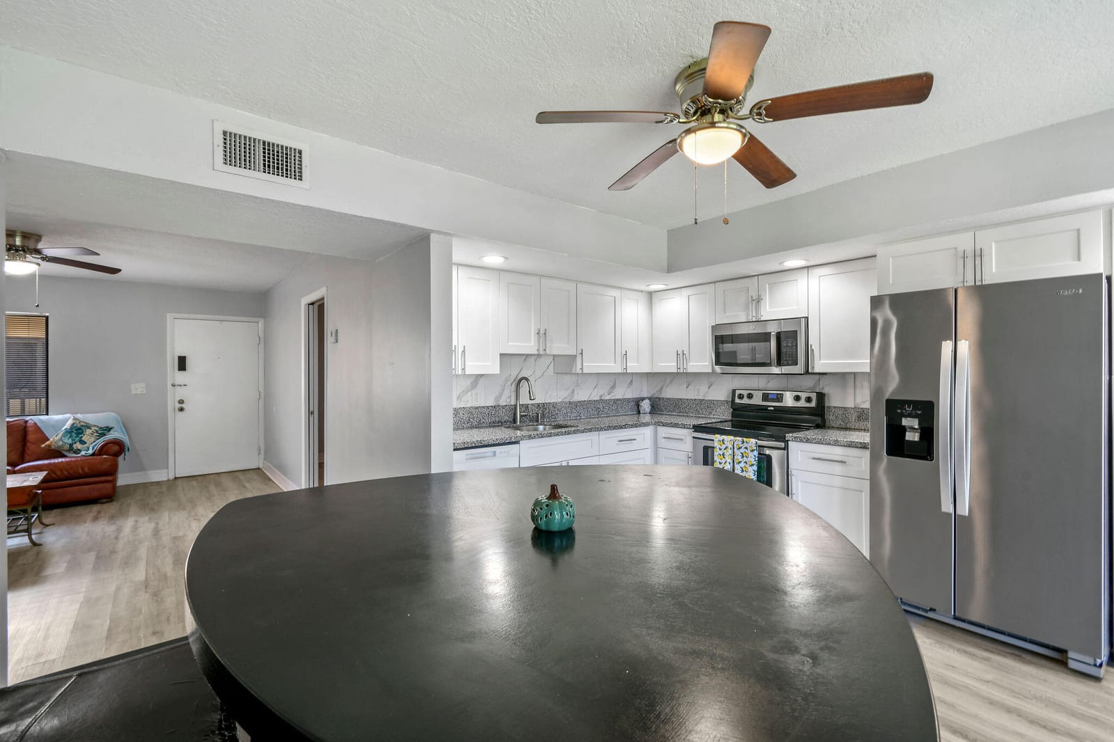 5160 Las Verdes Circle 314, Delray Beach, FL 33484 photo 12